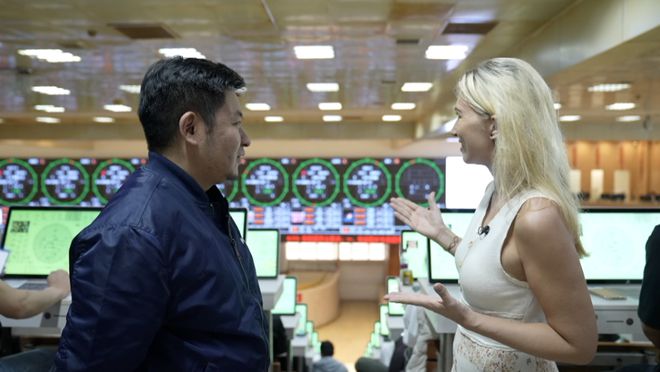 鲜花WilliamHill也有“中国芯”？一年超23亿支花的成交量如何完成？外国姑娘探访“亚洲花都”(图13)