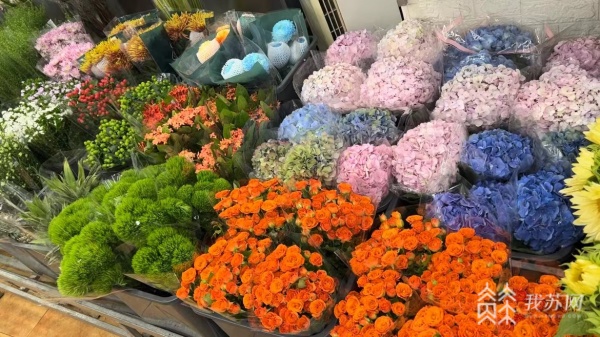 国庆假期鲜花市场迎热潮花束挑选有门道(图2)