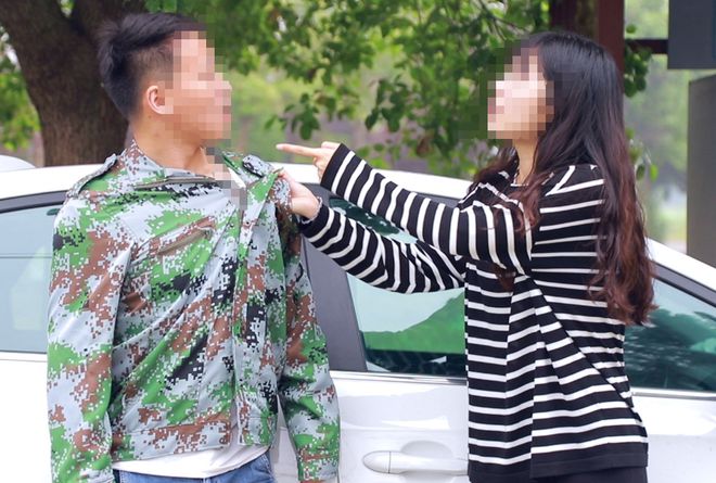 丈夫与第三者出轨她的闺蜜好心收留她没想到她竟恩将仇报(图2)