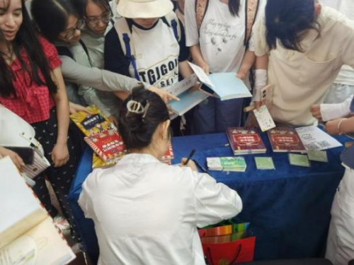 威廉希尔2024全国科普日“科技强国生态江西”庐山植物园圆满举办建园九十年科普活动月(图8)