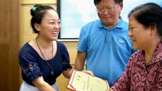 80后女“风水师”王蓉：硕士毕业月入2万起自称：风水不是骗人的威廉希尔WilliamHill(图8)