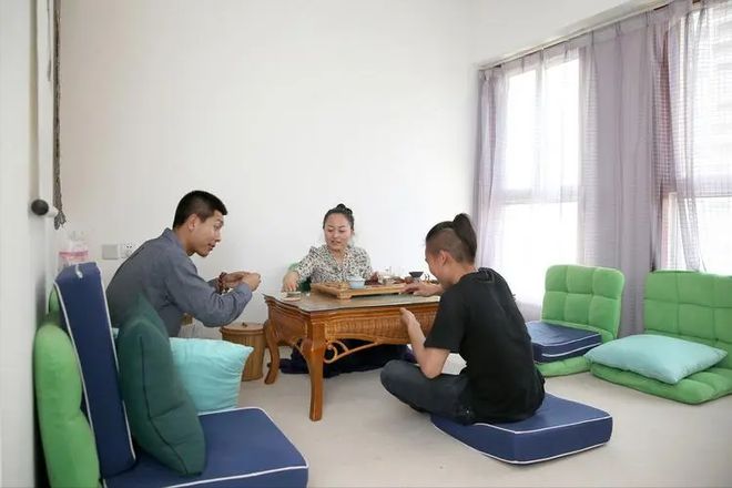 80后女“风水师”王蓉：硕士毕业月入2万起自称：风水不是骗人的威廉希尔WilliamHill(图11)
