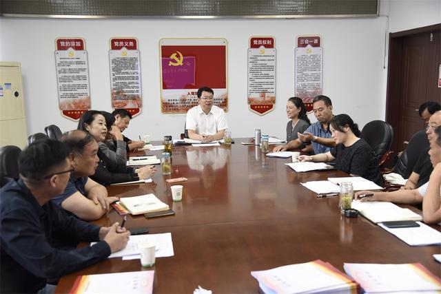 “教”强师大计“研”高效课堂——定远县教体局组织召开教研工作座谈会(图3)