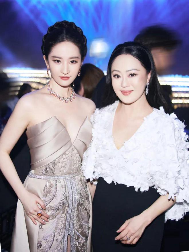 今年赢最大的是圈粉刘亦菲的玫瑰！(图1)