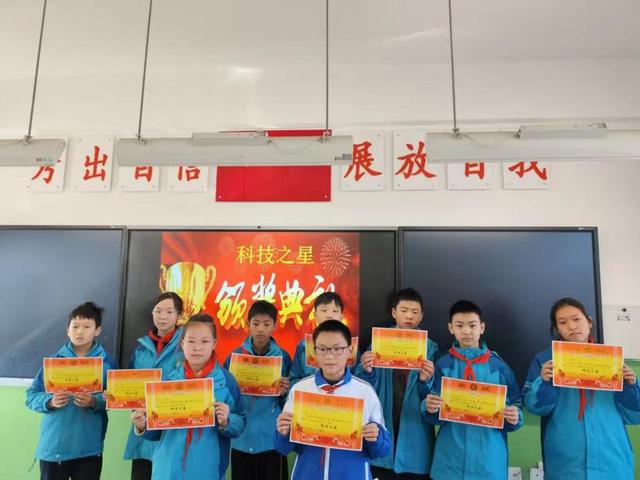 灞桥区官厅小学高年级科学知识竞赛纪实(图2)