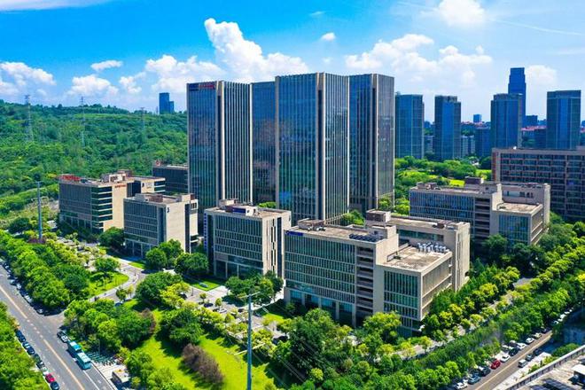 重庆太喜欢这个城市感觉比上海广州这些沿海城市还开放包容威廉希尔(图9)
