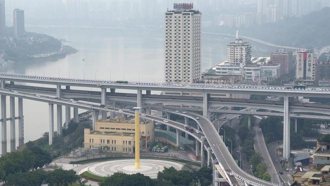 重庆太喜欢这个城市感觉比上海广州这些沿海城市还开放包容威廉希尔(图5)
