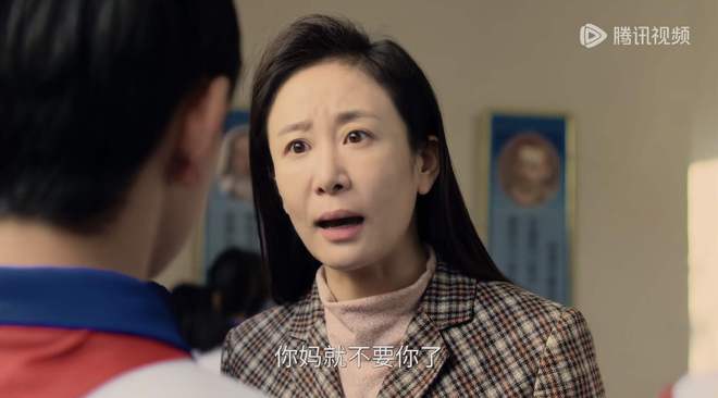 威廉希尔WilliamHill《六姊妹》大结局隐藏的恶意：陈克思横尸臭水沟养女报复陶忆敏(图6)