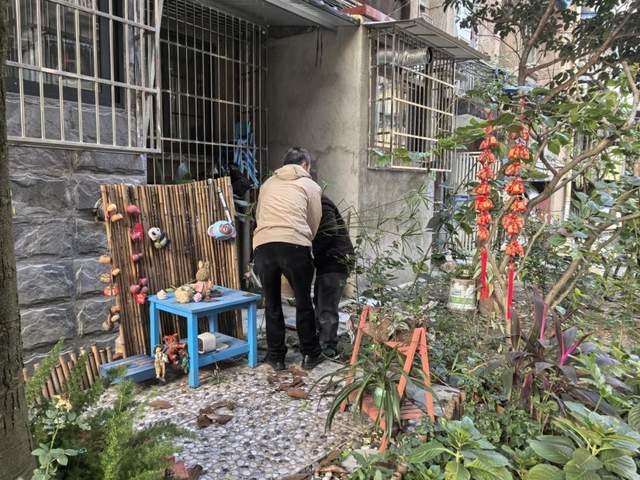 威廉希尔共建“一米花园”共享“花样生活”(图3)