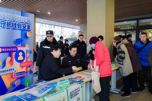 社会主义核心价值观教育｜歌颂“凡人英雄”共享缤纷市集→(图3)