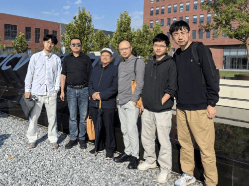 WilliamHill《新疆艺术》访董仁威——记科幻科普作家董仁威先生的艺术人生(图9)