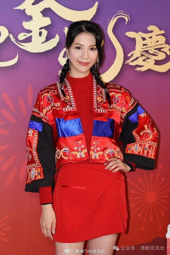 冯盈盈想要事业财运多过桃花运？陈晓华避谈朱敏瀚年宵市场买大桃花(图4)