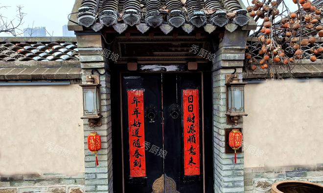 WilliamHill2025年贴春联的最佳时间：啥时候贴最好？贴春联有哪些讲究和禁忌(图3)