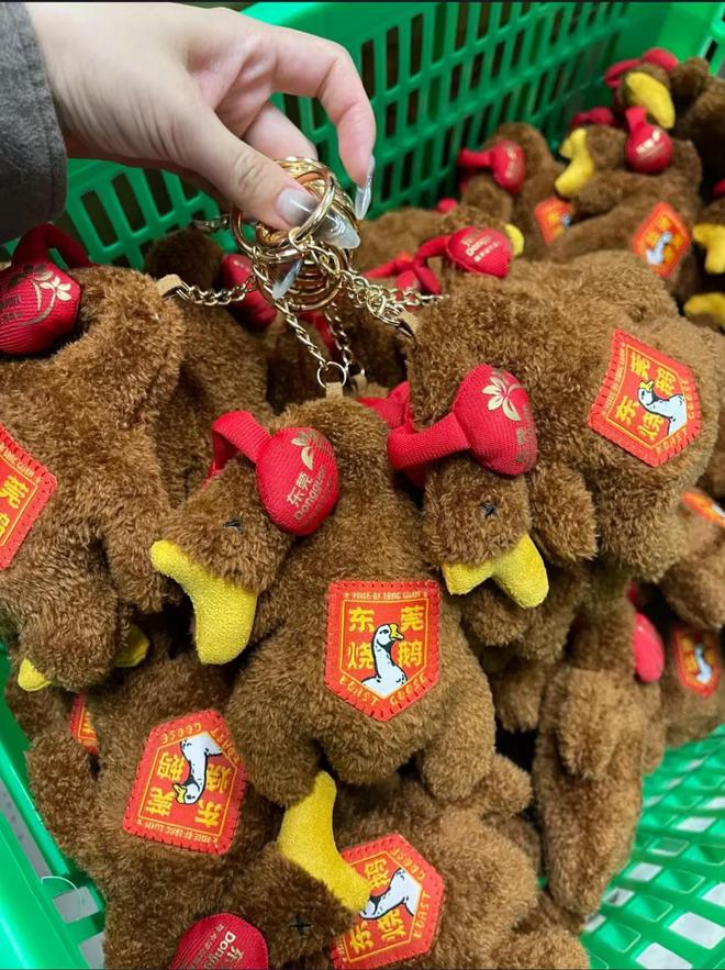年味里的广东生肖蛇玩具产业：大量出口欧美企业称现货脱销(图5)