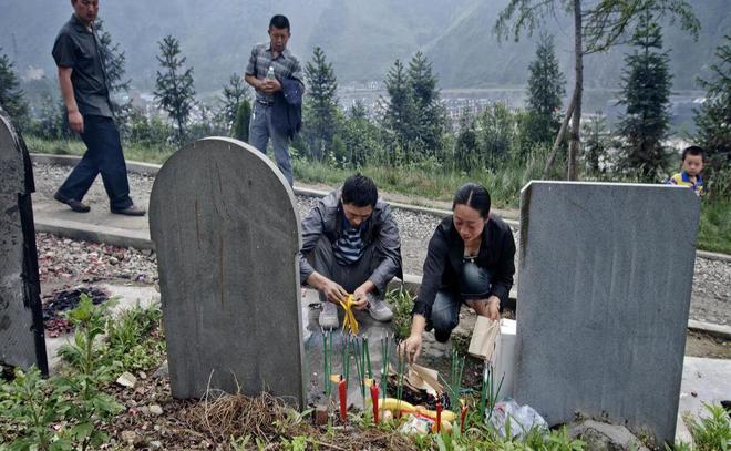 “先坟后宅人旺财来”与“先宅后坟灾祸降临”如何理解？(图7)