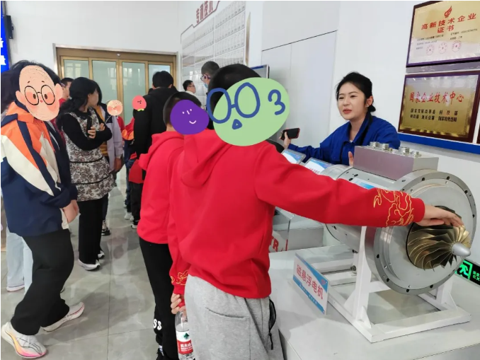WilliamHill九三学社潍坊市委会青工委开展春天的力量与畅想——儿童社会实践活动(图2)