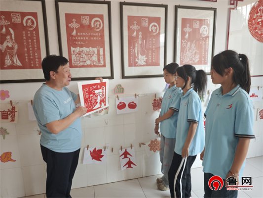 德州市宁津县保店镇：剪纸传WilliamHill情志愿同行非遗+普法开出文明花(图2)