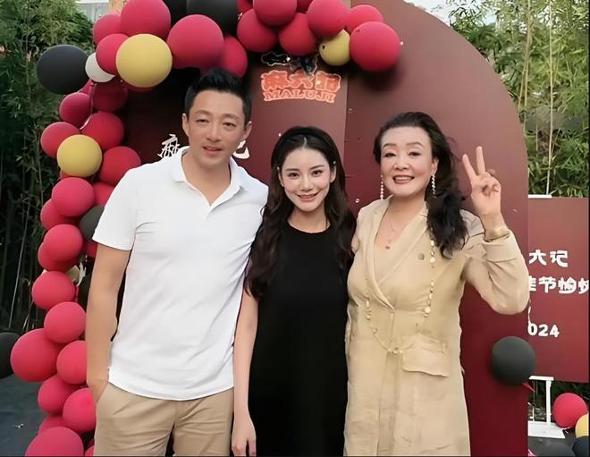 前夫哥爆料未搅局汪小菲的婚礼签名曝光张兰状态好力挺马筱梅(图8)