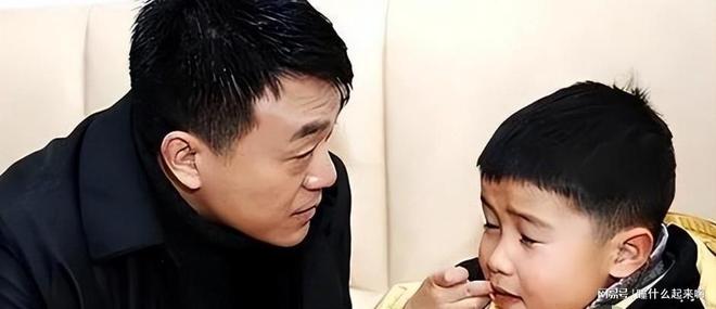 她就是何冰背后的女人一通电线岁儿子也要当演员(图16)