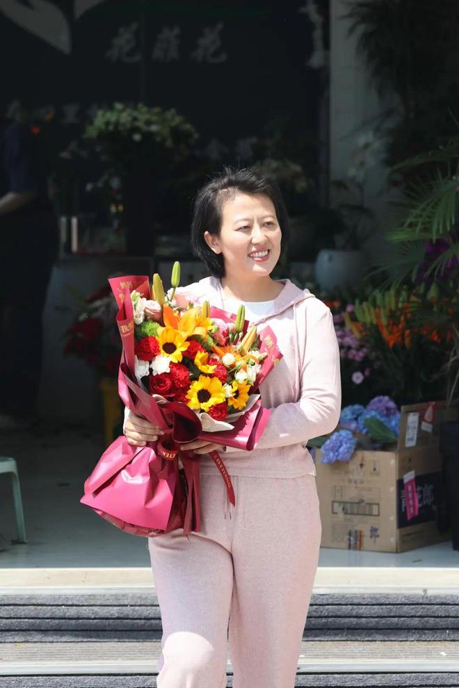 威廉希尔【摄影】河北唐山：母亲节至鲜花畅销(图4)