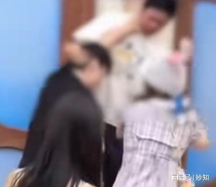 上海迪士尼情侣打架后续：目击者爆细节原因披露警方通报来了(图14)